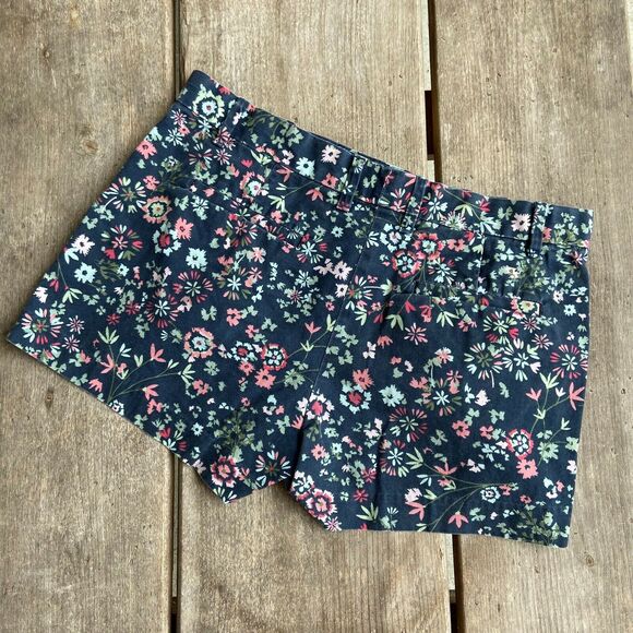 Gap Womens Shorts Size 2 Regular Khakis Summer Navy‎ Blue Floral Print - Picture 5 of 10
